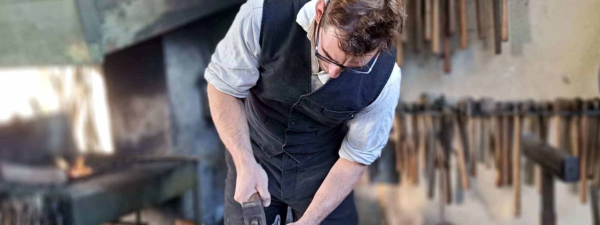 FERRONNERIES_ART1 2000X750 | Forge et Art Comment une sculpture d’animal sur mesure peut-elle révéler l’âme d’un lieu ? Mulhouse