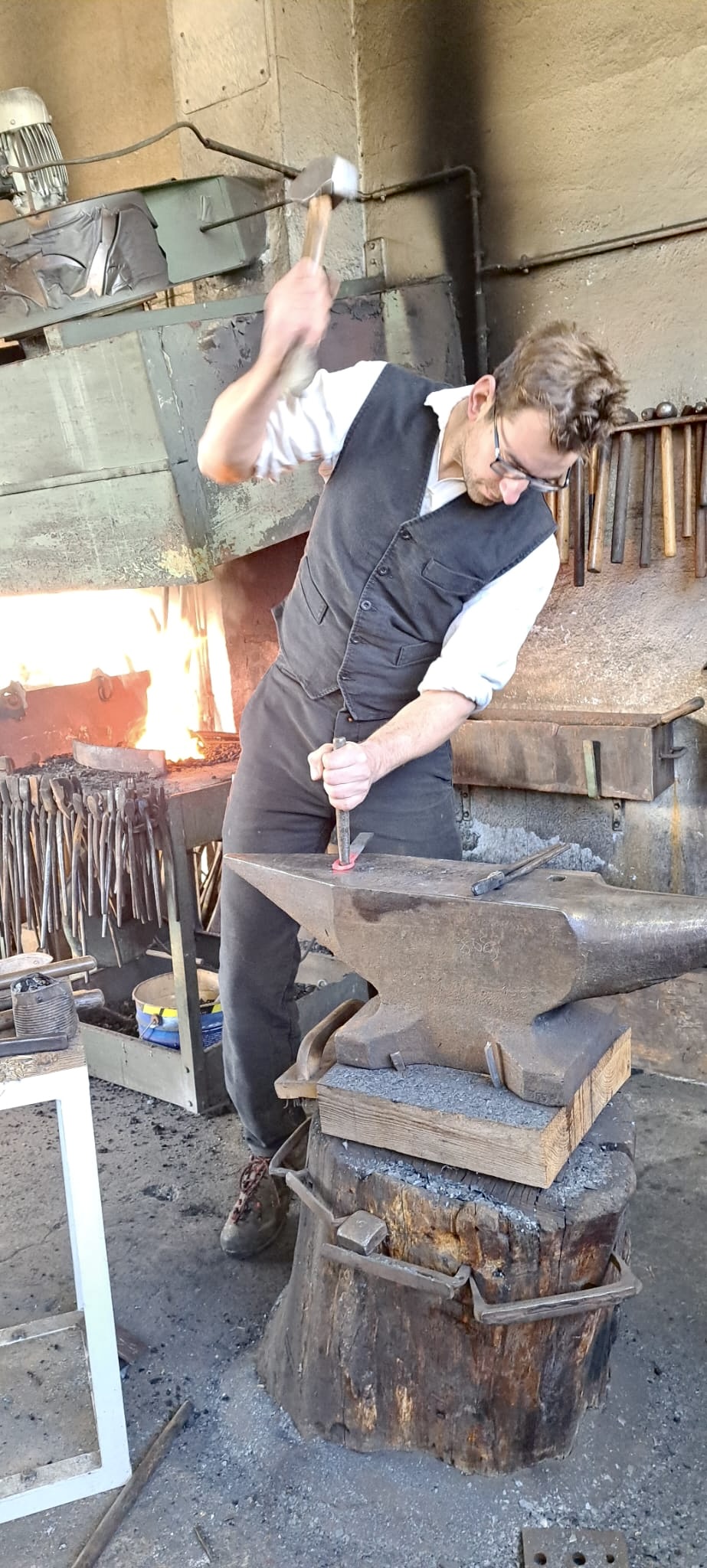 Artiste-forgeron : du maréchal-ferrant au créateur d’œuvres d’art métal entre Colmar et Mulhouse Saint-Louis 0